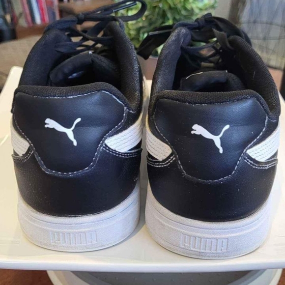 Mens Puma Caven Sneakers- Size 13 - Picture 3 of 4